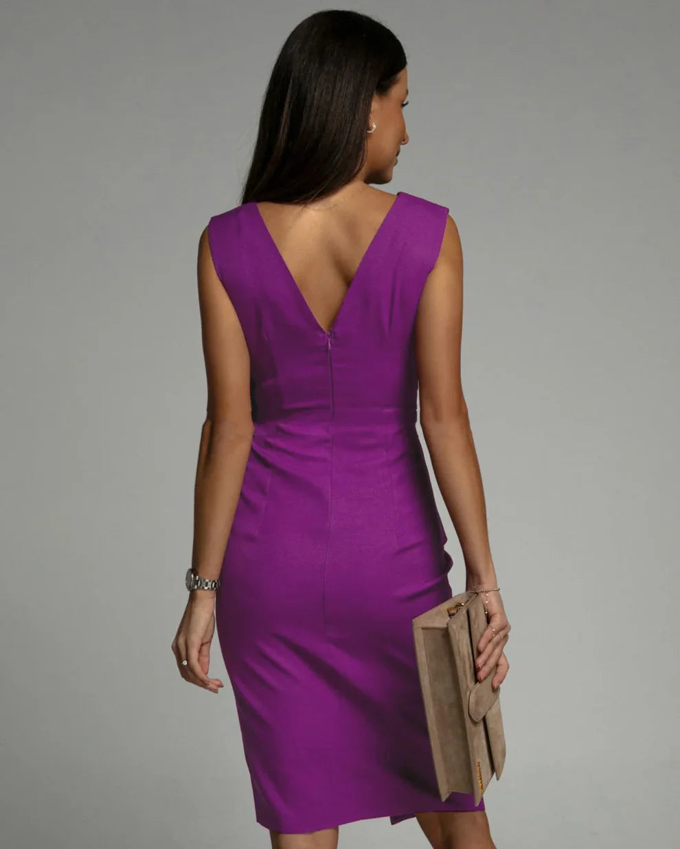 NOA | Vestido elegante con escote elegante y caída ligera