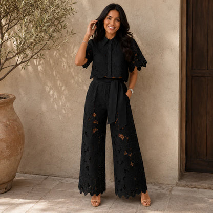 NICOLE | Conjunto 2 Piezas Blusa Bordada de Encaje y Pantalón Calado