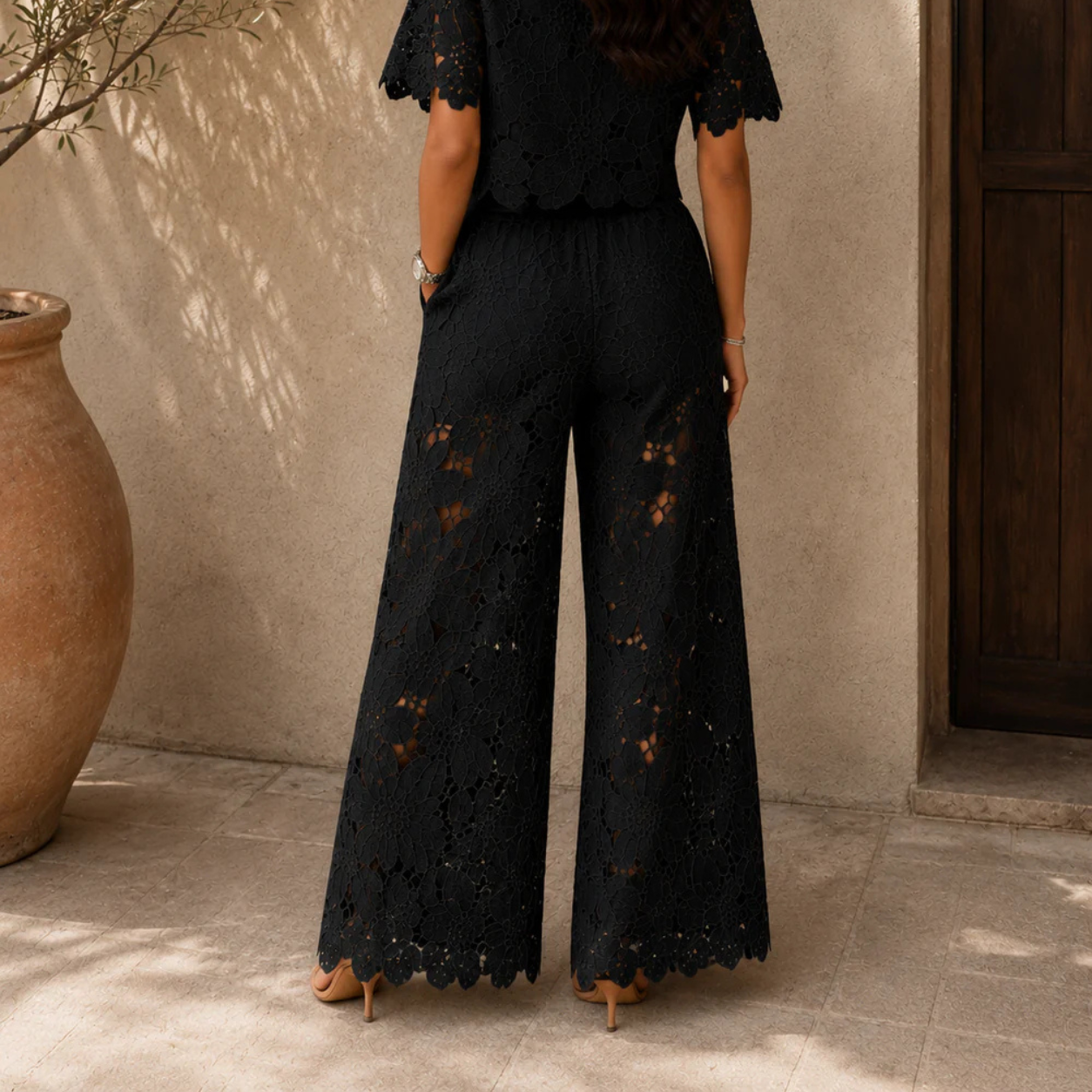 NICOLE | Conjunto 2 Piezas Blusa Bordada de Encaje y Pantalón Calado