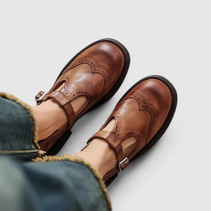LOUISA | Zapatos de estilo clásico con correa