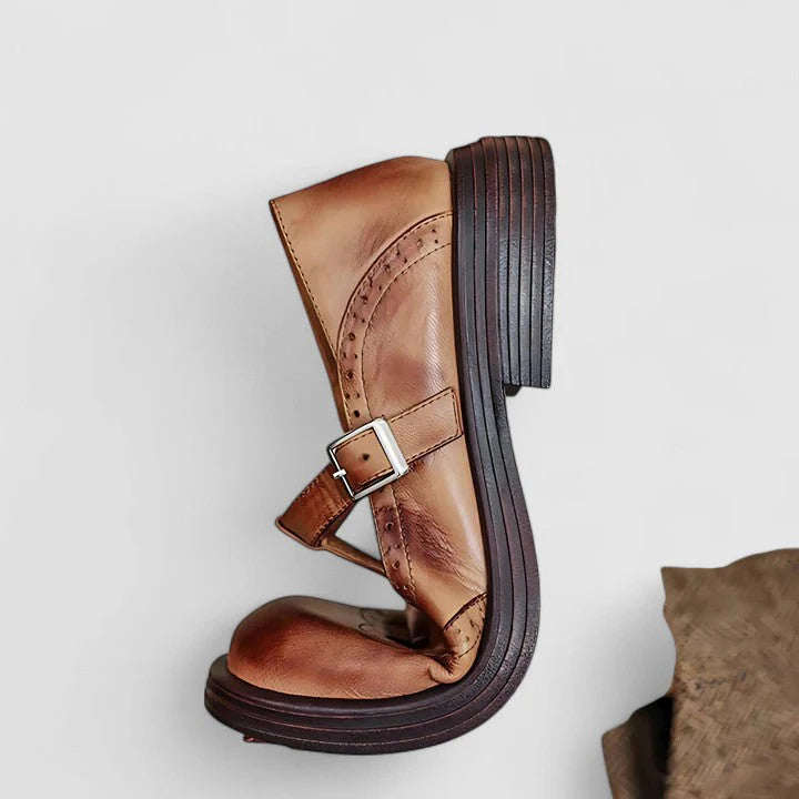 LOUISA | Zapatos de estilo clásico con correa