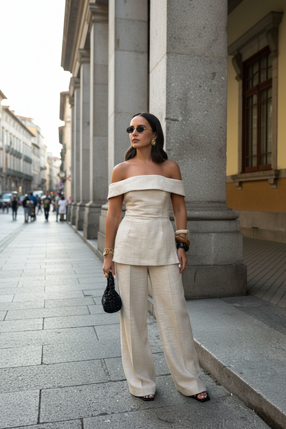 LIPA | Conjunto Top de Corsé y Espalda Descubierta y Pantalón de Corte Holgado