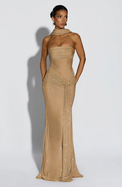 PAULA | Vestido largo elegante con hombros descubiertos